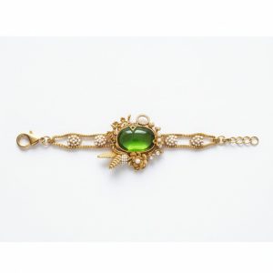Green stone chain bracelet