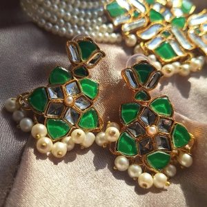 Royal green pearl choker